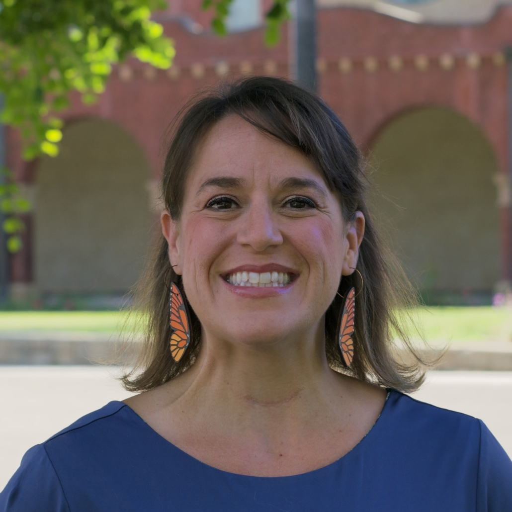 Debi Menard